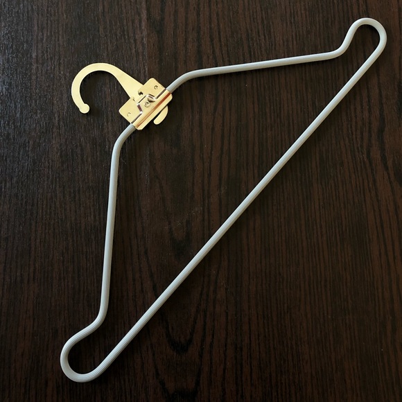 louis vuitton hanger